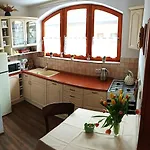 Zeleny Dom Vysoke Tatry אכסניה Stará Lesná